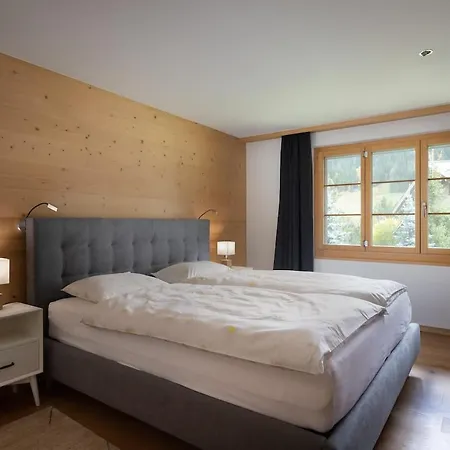 Apartment Delightfully Presented Flat With Amazing Views